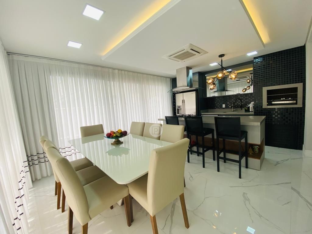 Casa em Pedra Branca, Palhoça. 3 quartos, 343m². Imagem 7 de 17